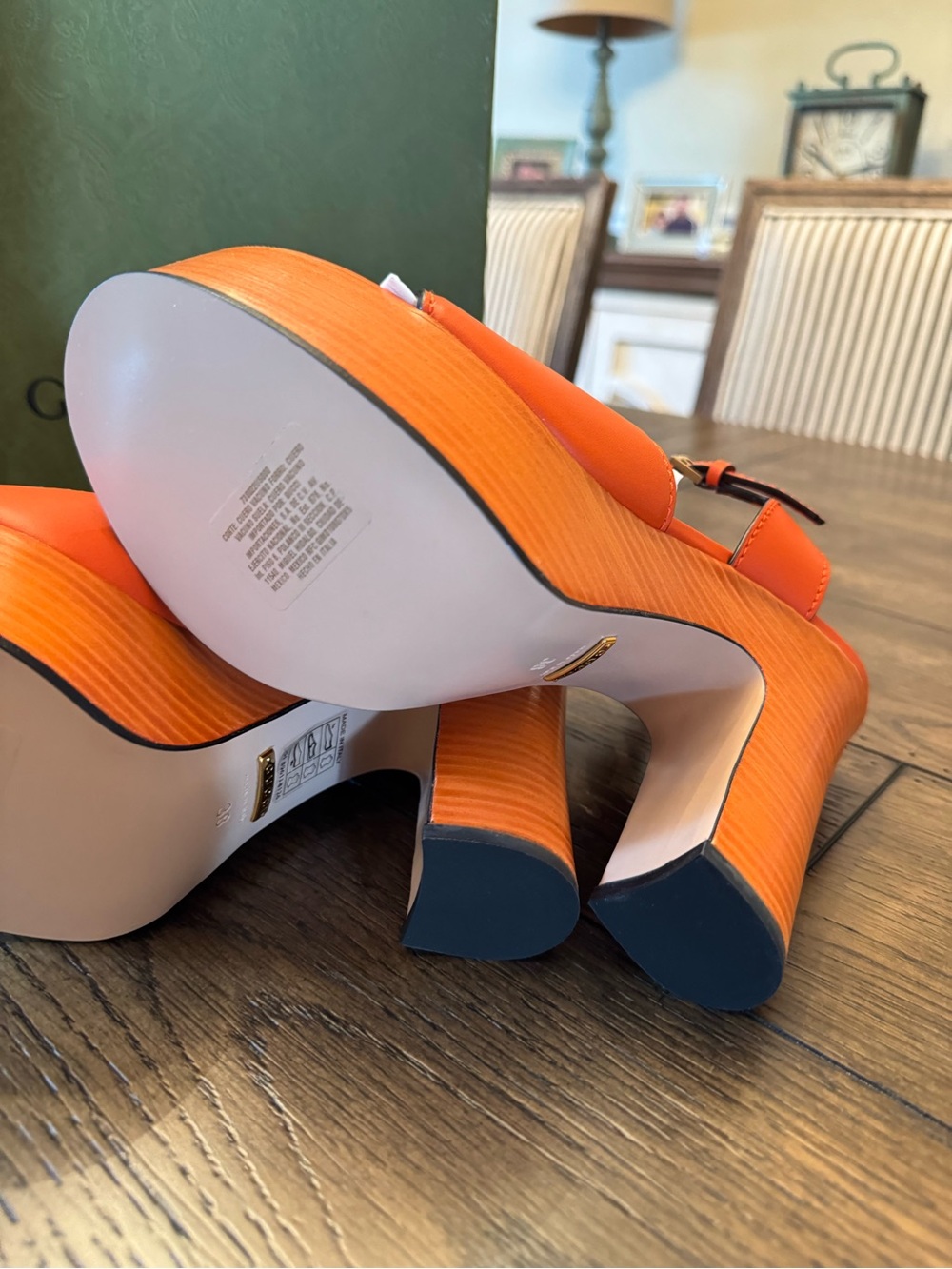 Gucci Interlocking GG Orange Heels - Picture 10 of 11
